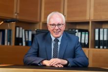 Dr Paul Connolly 
