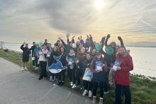 Chríochnaigh Tara Noonan Uasal (Clár Oideachais na dTaiscéalaithe) agus an léachtóir cúnta Sarah Murray (Institiúid Oideachais Marino) an turas allamuigh Explorers Wild about Wildlife ar an gCladach in Oileán an Tairbh le múinteoirí faoi oiliúint sa 4ú Bliain in Institiúid Oideachais Marino, Baile Átha Cliath.